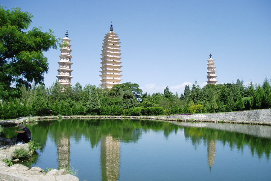 大理崇圣寺三塔